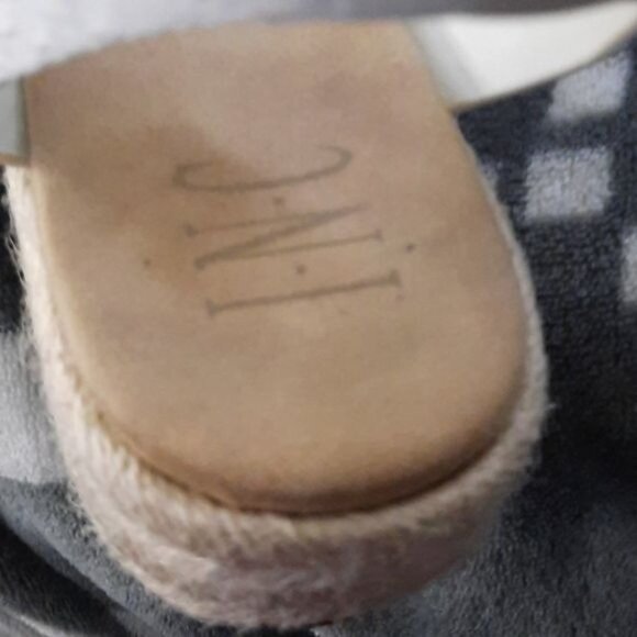 INC International Concepts White Valettap Ankle Strap Espadrille Sandals Size 9 - Picture 13 of 14